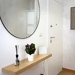 Апартаменты Laus Via Marchese Di Montrone - Lux & Design In The Center Of - New Opening *