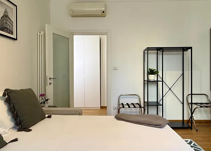 Appartement Laus Via Marchese Di Montrone - Lux & Design In The Center Of - New Opening Bari